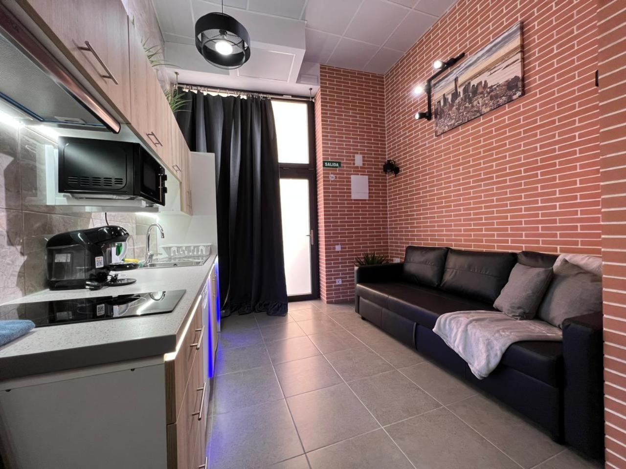 Aparthotel Carcaixent 24 Valenza Esterno foto
